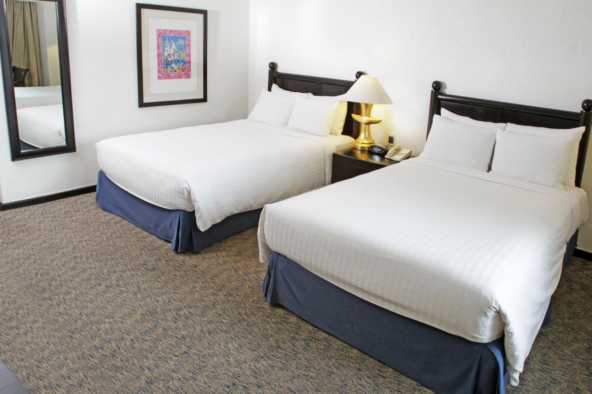Marriott Puebla Hotel Meson Del Angel Экстерьер фото