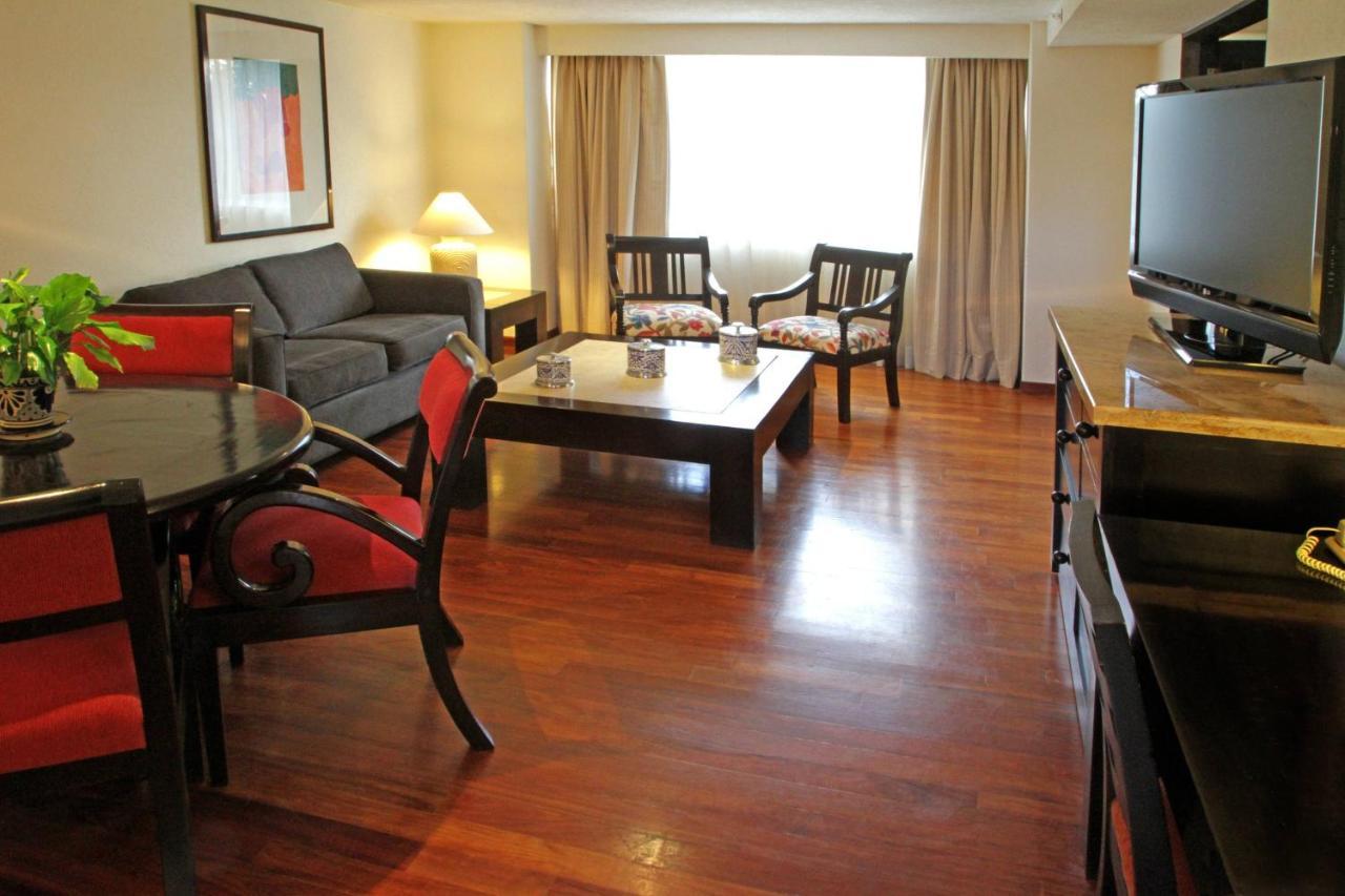 Marriott Puebla Hotel Meson Del Angel Экстерьер фото