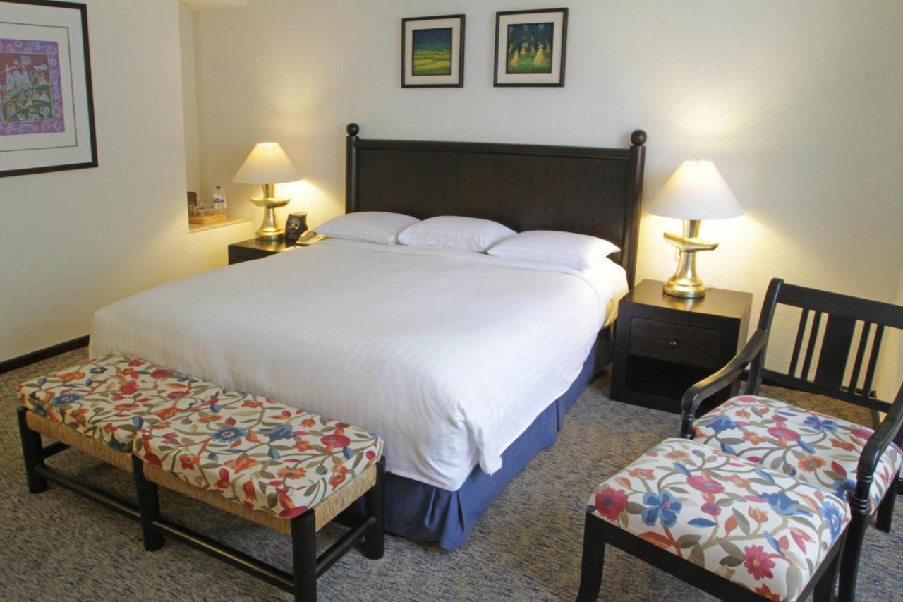 Marriott Puebla Hotel Meson Del Angel Экстерьер фото