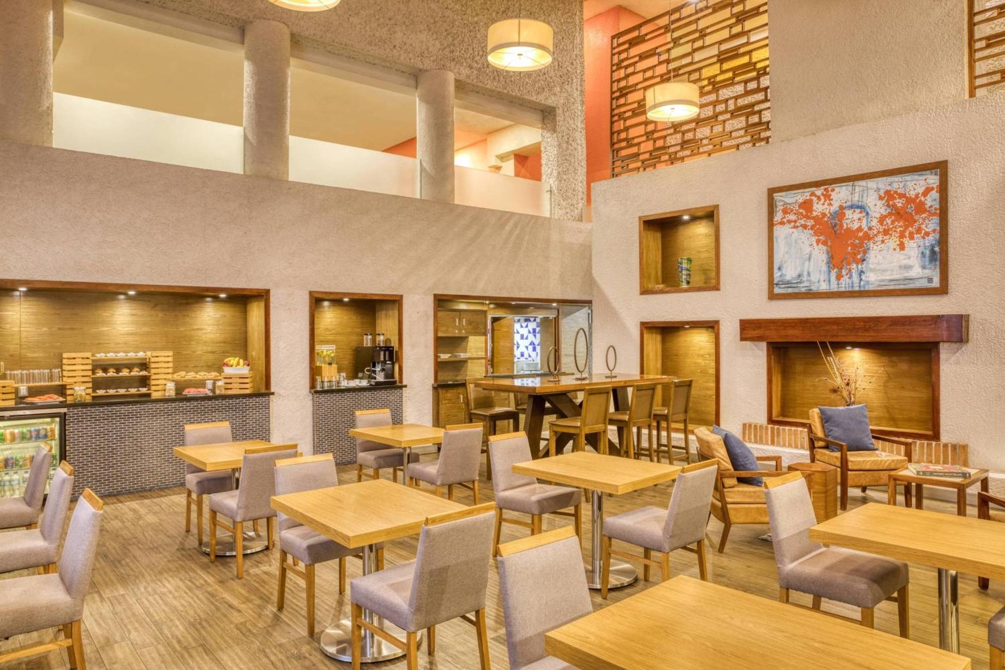 Marriott Puebla Hotel Meson Del Angel Экстерьер фото