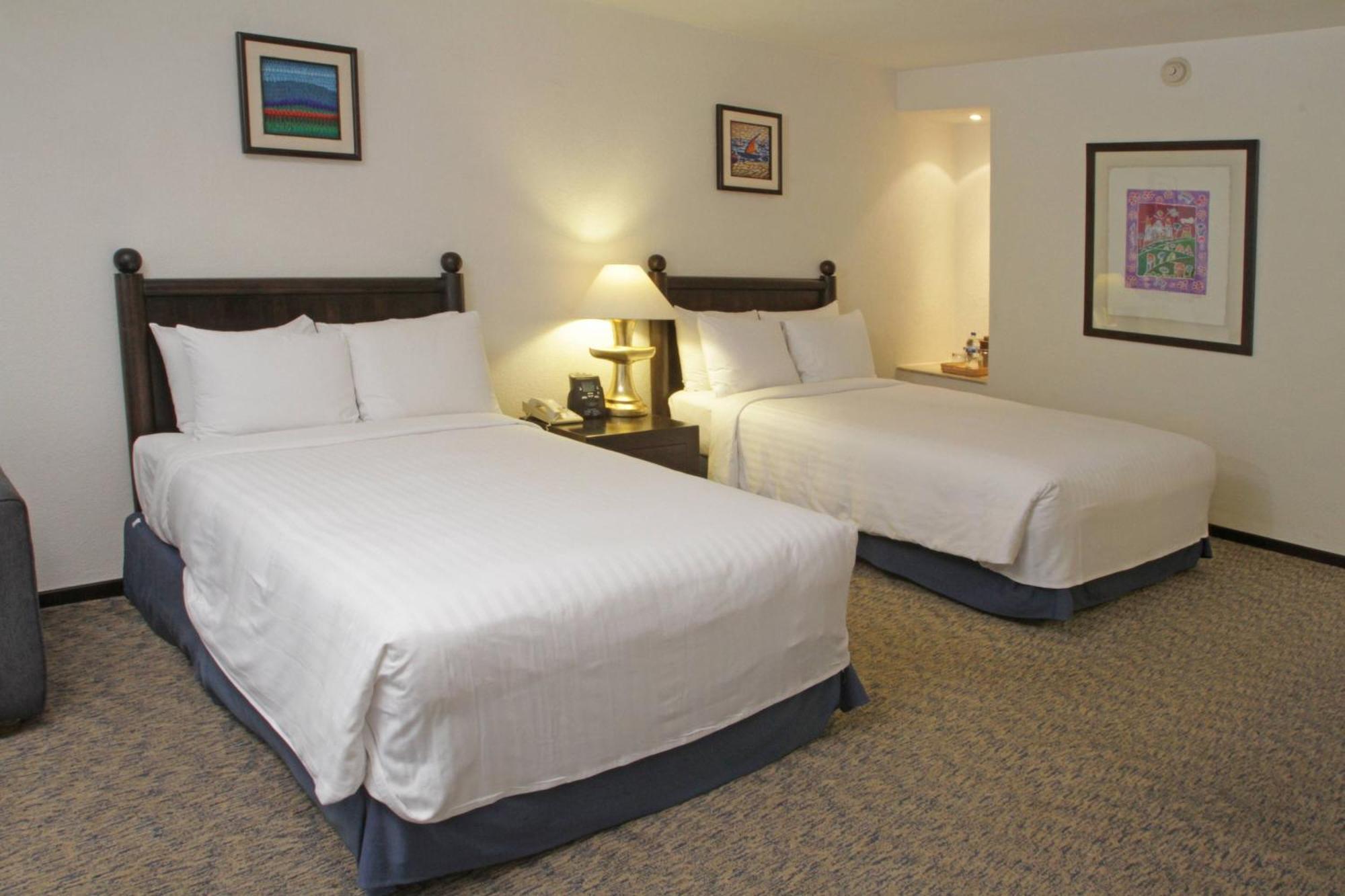 Marriott Puebla Hotel Meson Del Angel Экстерьер фото